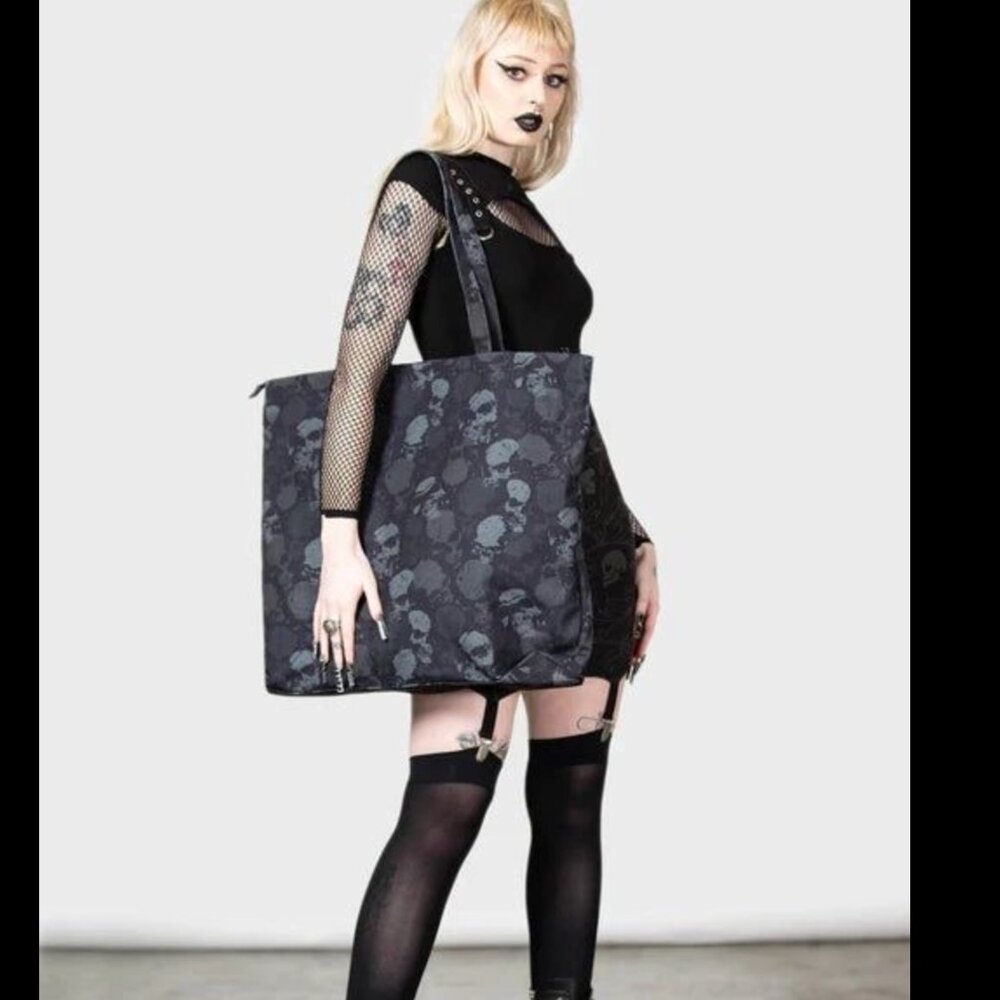 Killstar Dark and doomed beach bag